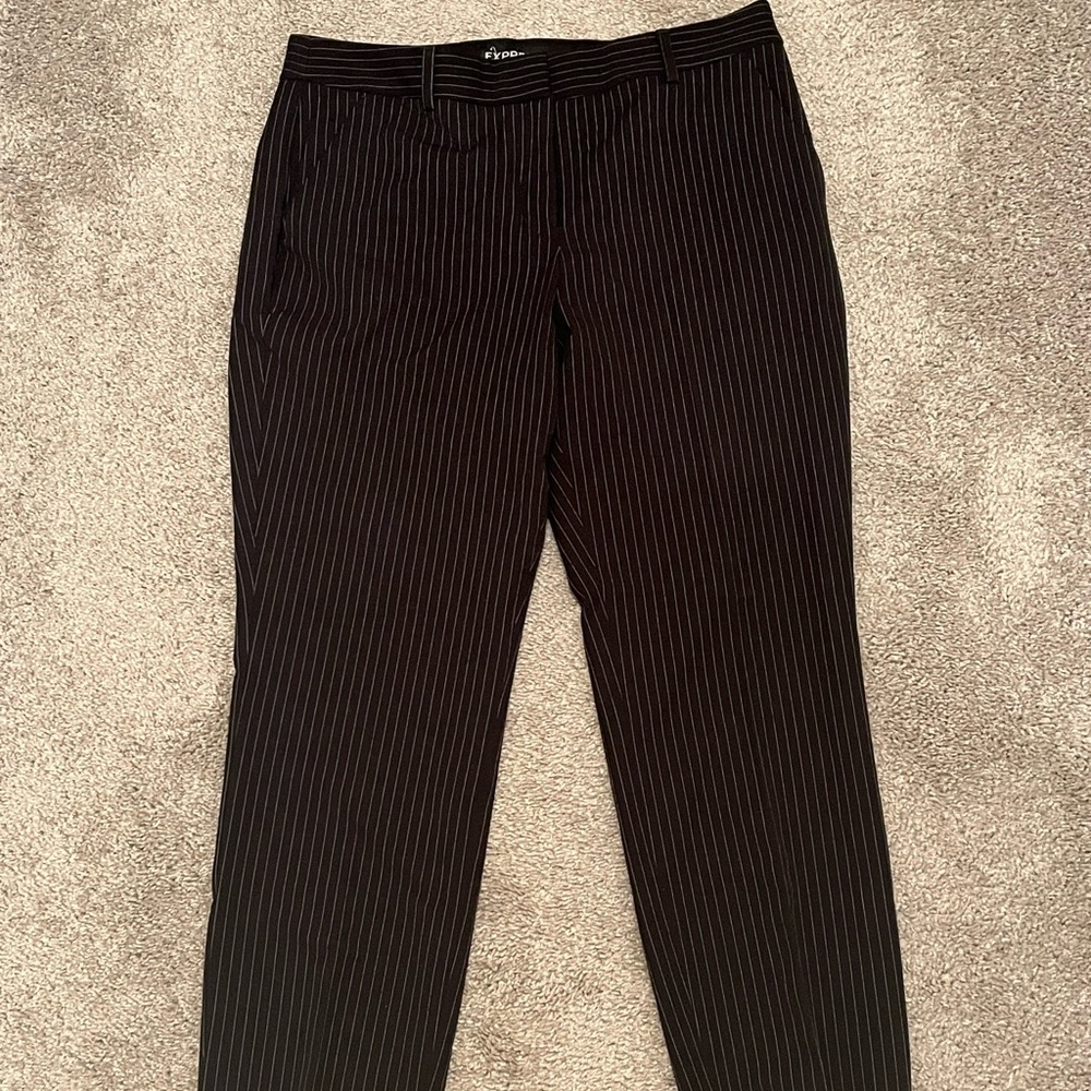 Black with white pinstripe dress pants from Express. Great condition. Size 10.